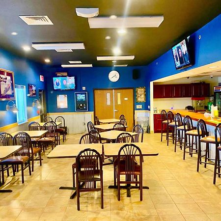Park View Inn & Suites Hoisington Near Great Bend Εξωτερικό φωτογραφία