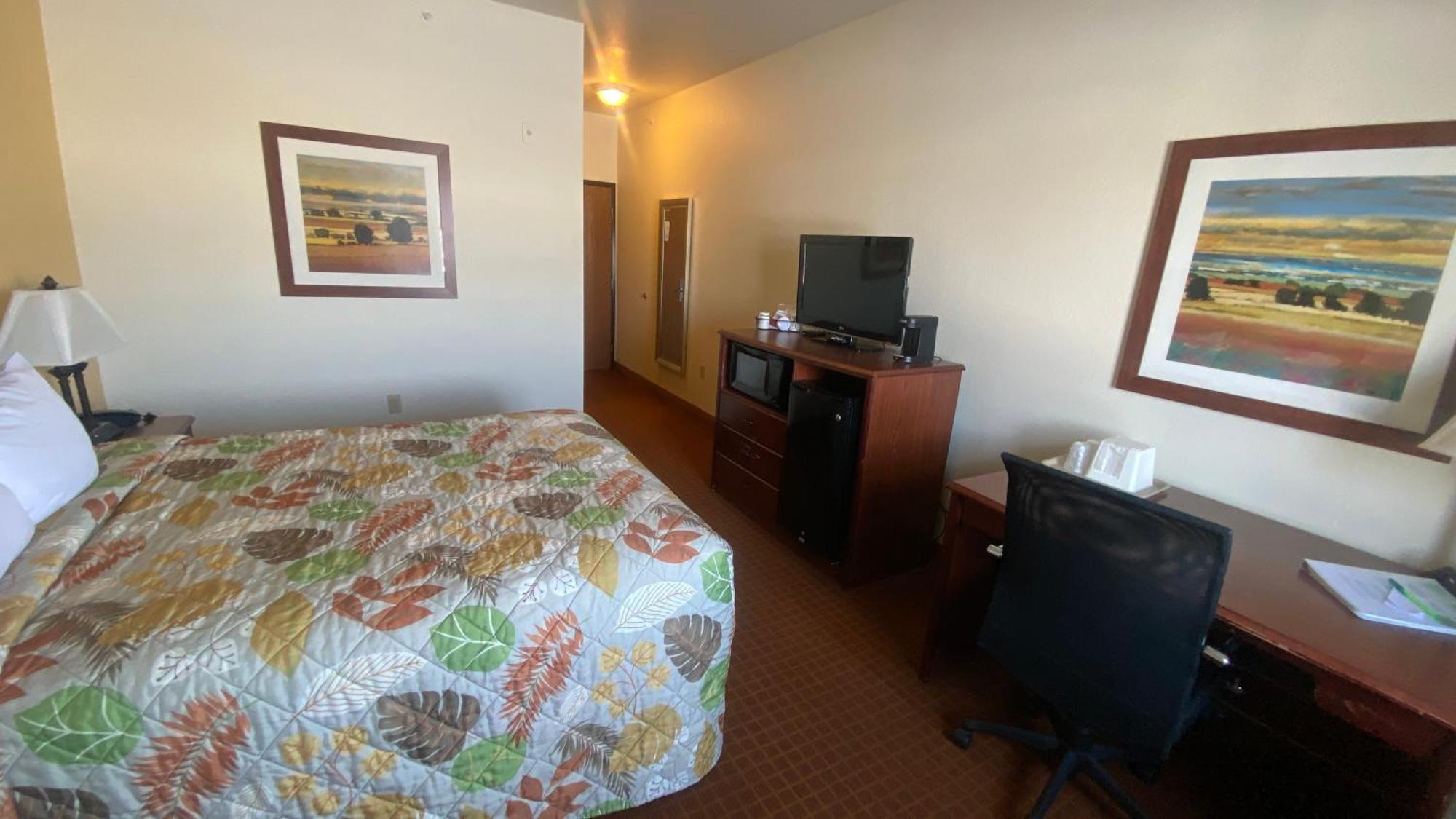 Park View Inn & Suites Hoisington Near Great Bend Εξωτερικό φωτογραφία