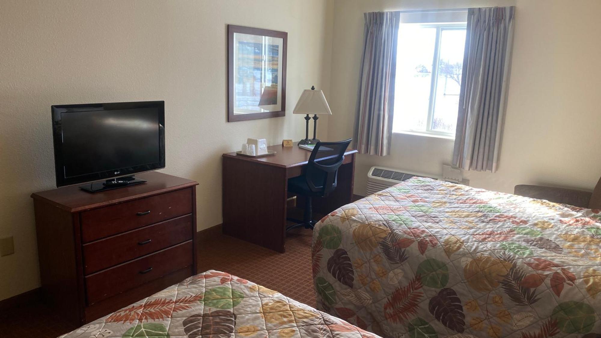 Park View Inn & Suites Hoisington Near Great Bend Εξωτερικό φωτογραφία